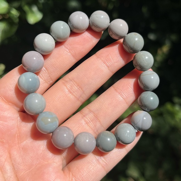 11mm‎ stretchable blue Alashan bracelet - Picture 3 of 6